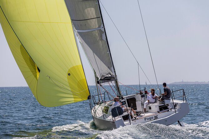 2 h Privated Sail Sebastian Tour or Sunset - Boat-and-people factor: private means your group controls the vibe