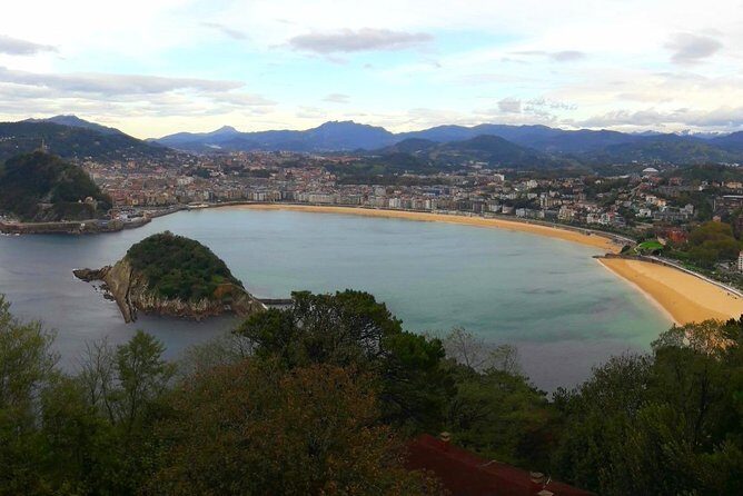 5 full days in the Basque Country - San Sebastián and Igeldo: sea views plus a city walk with a real local guide