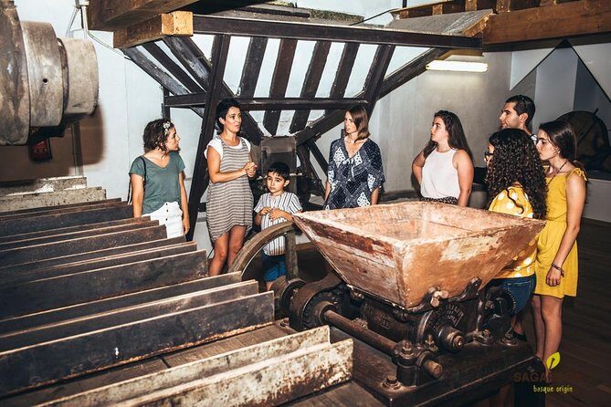 "Basque Cider House" guided tour + meal from San Sebastian - From San Sebastián at 12:00: the easy meet-up and small-group vibe