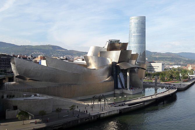 Bilbao and Guggenheim Museum Private tour - Price and Value: What You Pay for at $390.48 Per Person