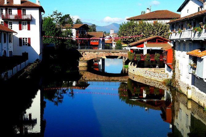 French-Basque Countryside Private tour Discover the hidden beauty of Pyrenees - Stop 1: Saint-Jean-Pied-de-Port and the Camino’s Launch Point