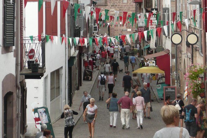 French-Basque Countryside Private tour Discover the hidden beauty of Pyrenees - Stop 2: Bidarray Roads and Espelette’s Dried Pepper Culture