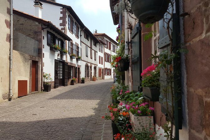 French Basque Countryside Tour from San Sebastian - Stop 3: Saint-Jean-Pied-de-Port and the Camino’s Navarre Gate