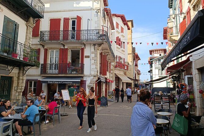 French Coast: Bayonne, Biarritz, San Juan de Luz - Private Tour - Bayonne Morning: Colorful Streets and Sainte-Marie Cathedral’s UNESCO Status