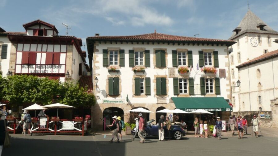 From San Sebastian: French-Basque Countryside Private Tour - Pass du Roland drive: turning geography into a story