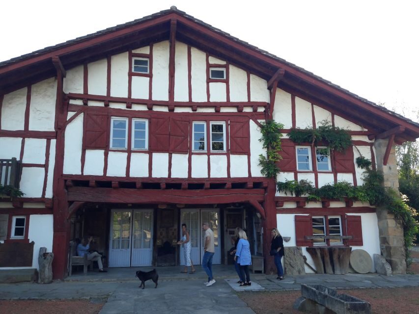 From San Sebastian: French-Basque Countryside Private Tour - What the private guide brings (and why Daniel’s name comes up)