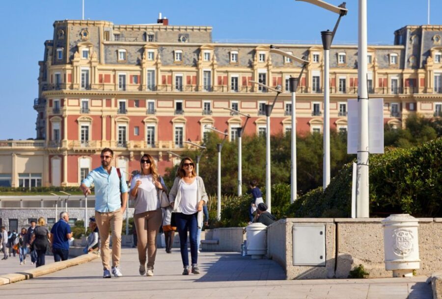 From San Sebastian or Bilbao: Biarritz and French Coast Tour - Starting in Biarritz: Grand Plage and Rocher de la Vierge vibes