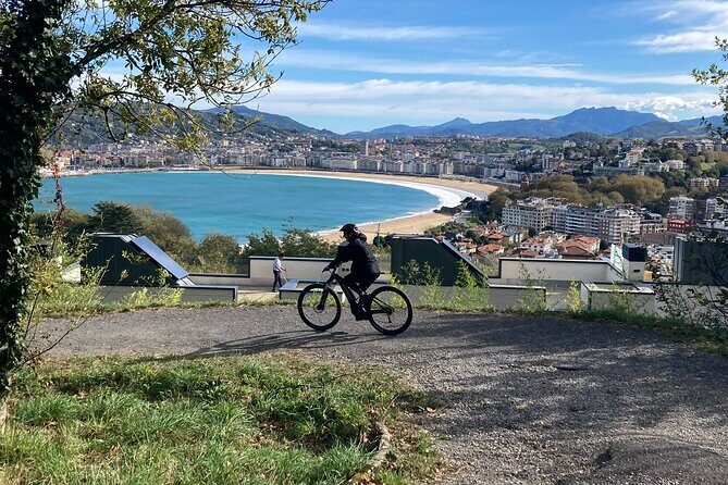 Guided Electric Mountain Bike Tour in Gipuzkoa - Kukuarri gailurra (369m) and Kukuarri cross: the View Stop That Justifies the Climb