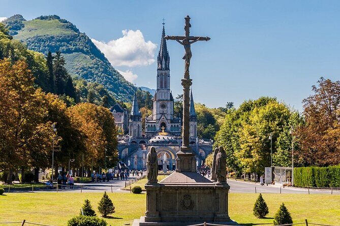 Lourdes Sanctuary tour- Catholic pilgrimage sanctuary - Key things I’d bet you’ll remember
