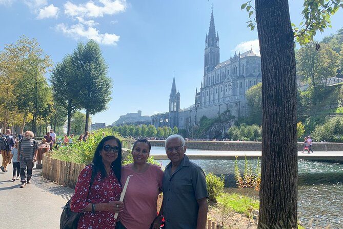 Lourdes Sanctuary tour- Catholic pilgrimage sanctuary - The Pyrenees-Atlantiques drive: views, comfort, and less planning
