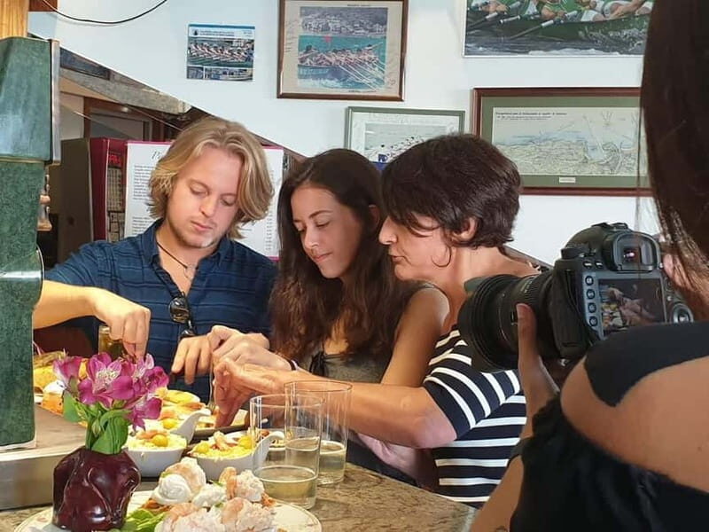 Premium Evening Pintxos Tour in San Sebastian’s Old Town - Practical Tips Before You Go