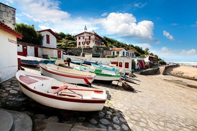 Private Bayonne, Biarritz & St Jean de Luz from San Sebastian - Saint-Jean-de-Luz: pirate tales, a 13th-century church, and time for lunch