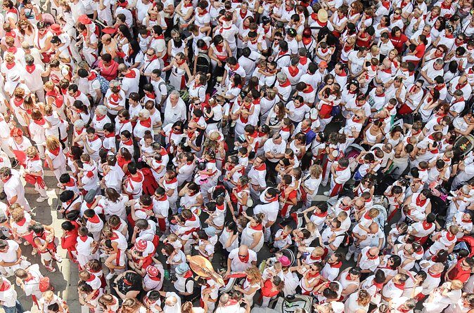 Private Pamplona SAN FERMIN & Bull Run Pick up from San Sebastian - Guide quality: why the names you might meet matter