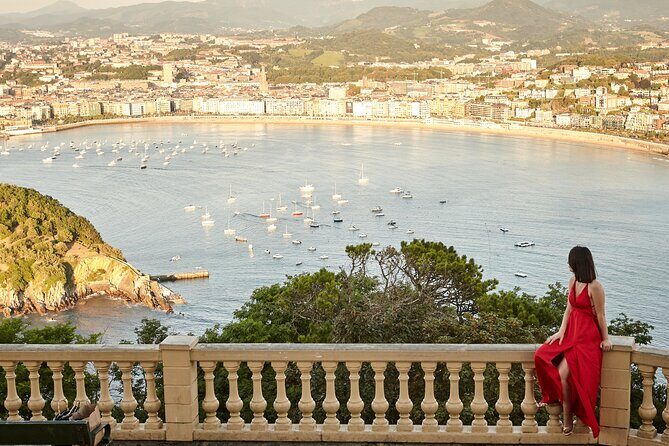 Private Photo Session with a Professional in San Sebastián - A Private Photo Session That Fits Your Group