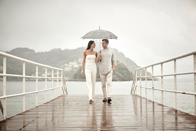 Private Photo Session with a Professional in San Sebastián - Monte Urgull for Big Sea Views (and Strong Photos)
