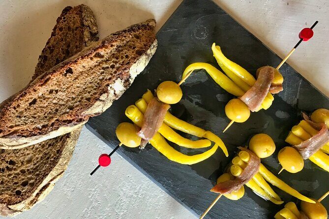 Private Pintxos and Wine Tour in San Sebastián - Joining local diners (without feeling lost)