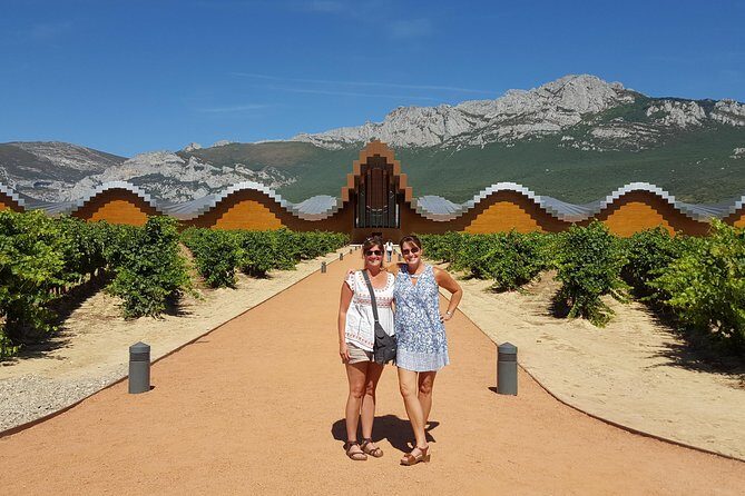 Private Rioja Wine Tasting Tour from San Sebastian - Stop 4 in Laguardia: Medieval Streets, Walls, and Vineyard Views