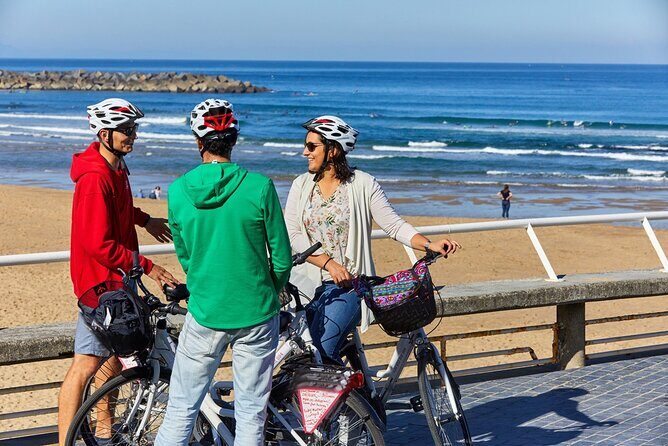Private San Sebastian Bike Tour - Peine del Viento and modern art by the bay