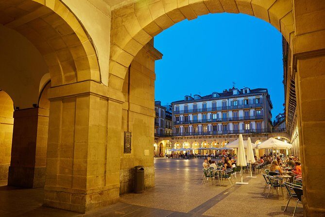 Private San Sebastian City Walking Tour - Santa María del Coro area: churches outside, plus context