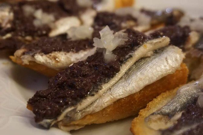 Private San Sebastian Pintxos Tour with Local Guide - Getting set up: meeting point, pace, and what you’ll actually feel