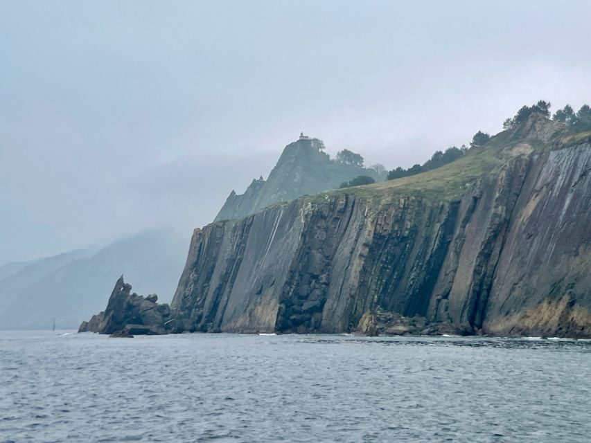 San Sebastian: 2 Bays Evening or Sunset Boat Tour with Cava - The Return Highlights: Bocana San Juan, Kalaburtza, and Tximistarri