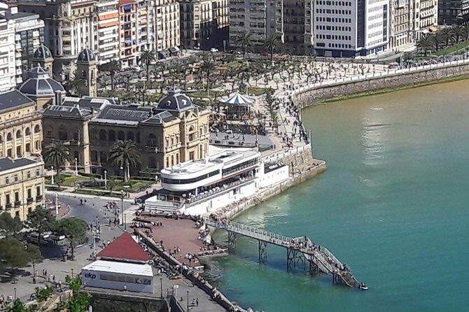 San Sebastian and Biarritz Private Day Tour - Private logistics: pickup, air-conditioned transport, and a driver who handles the hard part