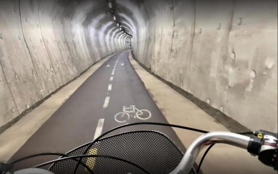 San Sebastian: Bike tour with FREE snack & drink! - Stop-by-Stop: What You Get (and What to Watch For)