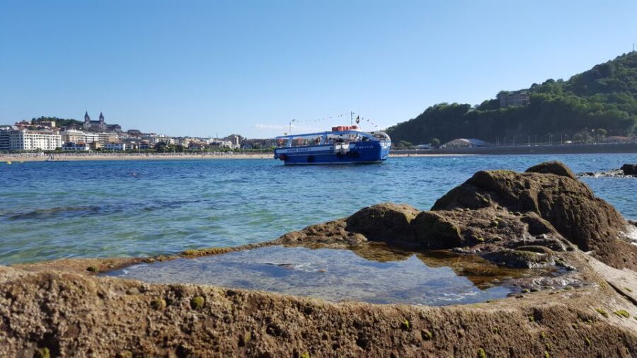 San Sebastian: Boat Tour with Stop at Santa Clara - Price and value: why $9 can be a smart use of your time