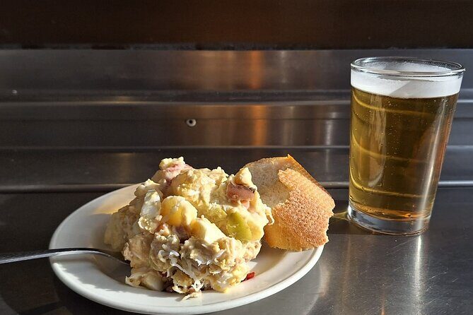 San Sebastian Centro Neighborhood Pintxos & Wine Tour - Standing-room logistics and how the route feels on your feet