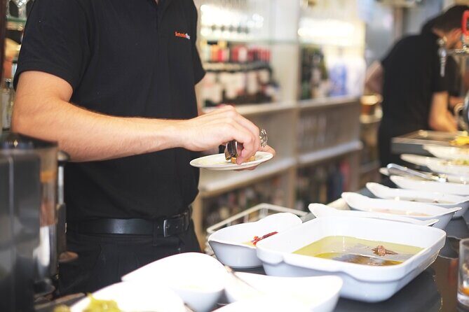 San Sebastian Evening Pintxo Tour with Wine - Dietary needs, group size, and who should go