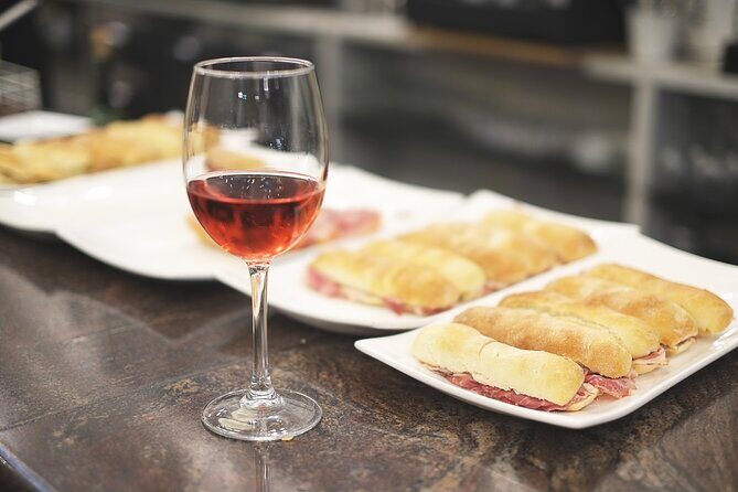 San Sebastian Evening Pintxo Tour with Wine - Practical details that affect your night