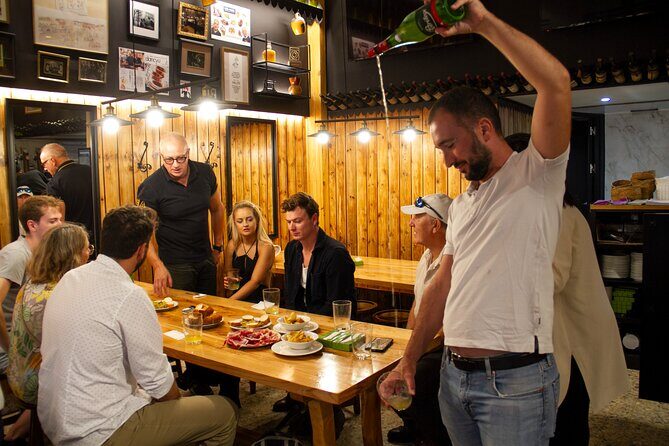 San Sebastian Food & Pintxos Tour with 12 Food & Drinks Tastings - The pintxos-bar route: oyster, croquettes, foie gras, and more