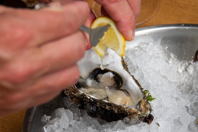 San Sebastian Food & Pintxos Tour with 12 Food & Drinks Tastings - Larramendi Kalea 20 and the 1942 cider lesson