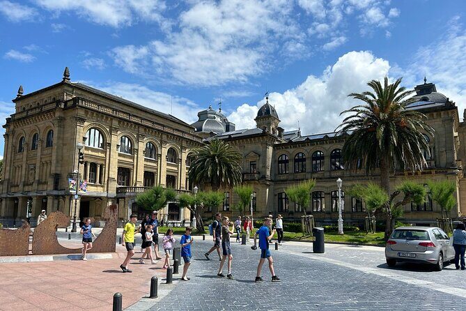 San Sebastian Food Tour: Pintxos, Drinks, and Tapas with a Local - Price and value: what $90.70 buys beyond snacks