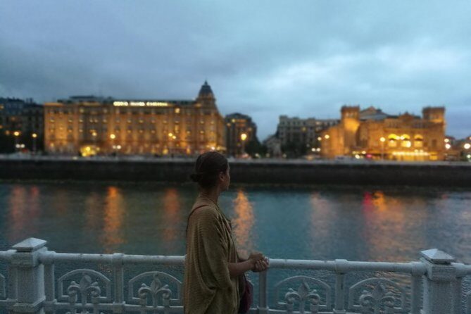 San Sebastian Highlights Private City Tour with Hotel Pick up - The Guides: What You Gain From Their Local Perspective