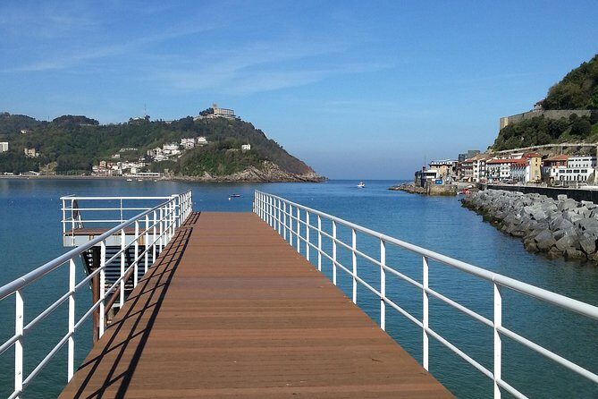 San Sebastian Highlights Private City Tour with Hotel Pick up - Peine del Viento: The Icon at Sea Level