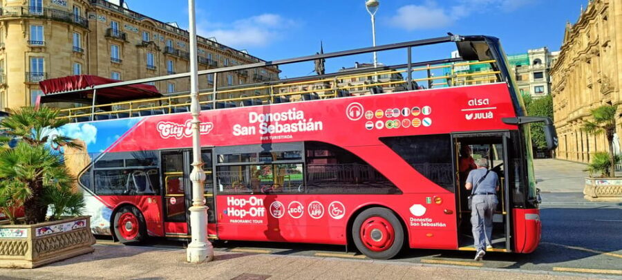 San Sebastian: Hop-On Hop-Off City Tour Bus - Should you book the San Sebastián Hop-On Hop-Off City Tour Bus?