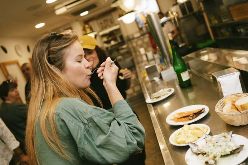 San Sebastian: Pintxos and Wine Tour - Should you book this San Sebastián pintxos and wine tour?