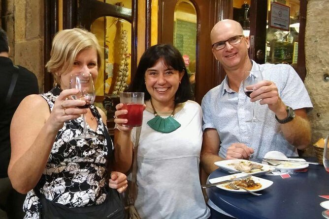San Sebastian Pintxos Tour for Gourmets in the Old Town - Guides who make it click: the names you’ll hear for a reason