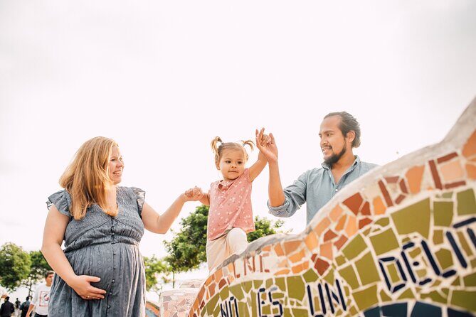 San Sebastian Private Photoshoots by local photographer - Price and Logistics: Is $324.79 for Up to Two a Good Deal?