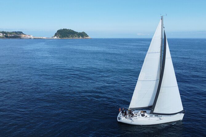 San Sebastian Private Sailing trips & Socioeducational boat tours - Getting There: Mollaberria Kalea Is Your Starting Line