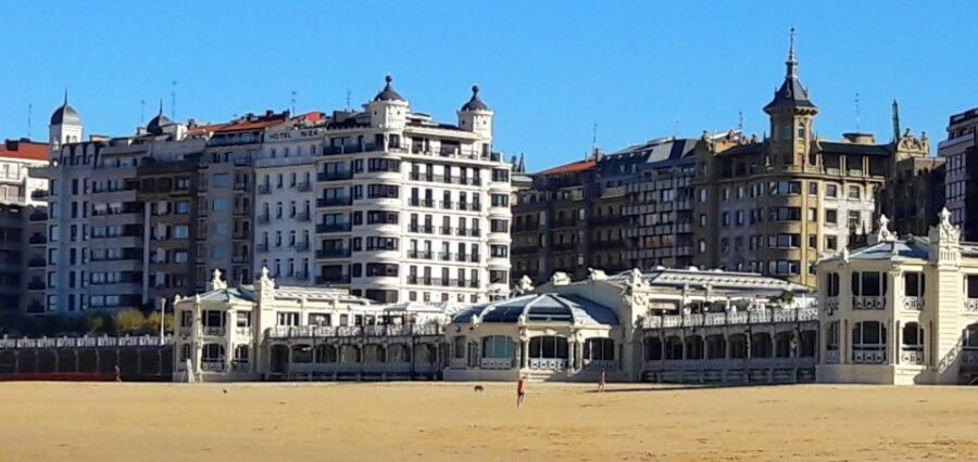 San Sebastian: Private Walking Tour w/ Panoramic Views - The Old Quarter route: Constitution Square and narrow lanes with purpose