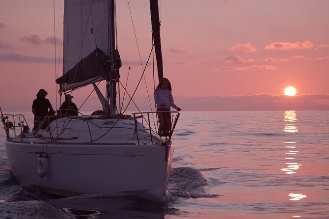San Sebastian Sunset Sailing Trip - Bay of La Concha: The Stop That Turns Coordinates Into Something You Feel