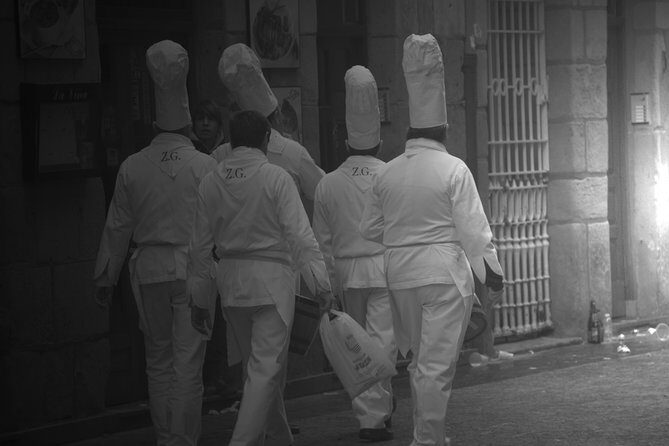 San Sebastián Walking Dinner Tour with Basque Bites - Timing your booking: start early so it shapes your week