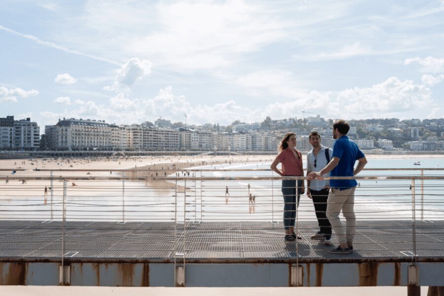 San Sebastian: Walking Tour with Pintxo and Drink - Key highlights you’ll actually notice