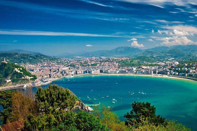 Sunrise SUP tour & breakfast - Private stand up paddle boarding experience - Why this sunrise SUP feels different in San Sebastián