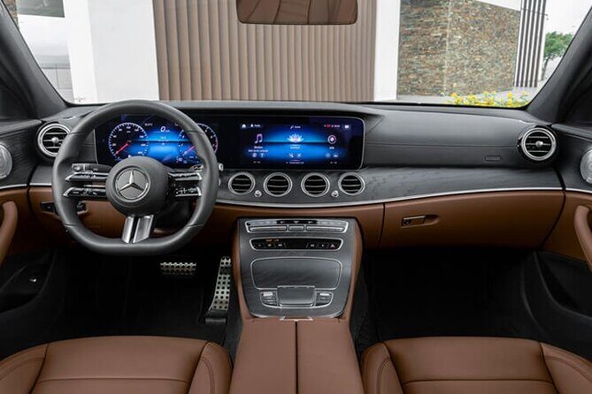 Transfer Bilbao or San Sebastian Airport to San Sebastian by Car - Ride comfort and vehicle expectations: Mercedes E-Class, up to 3 people